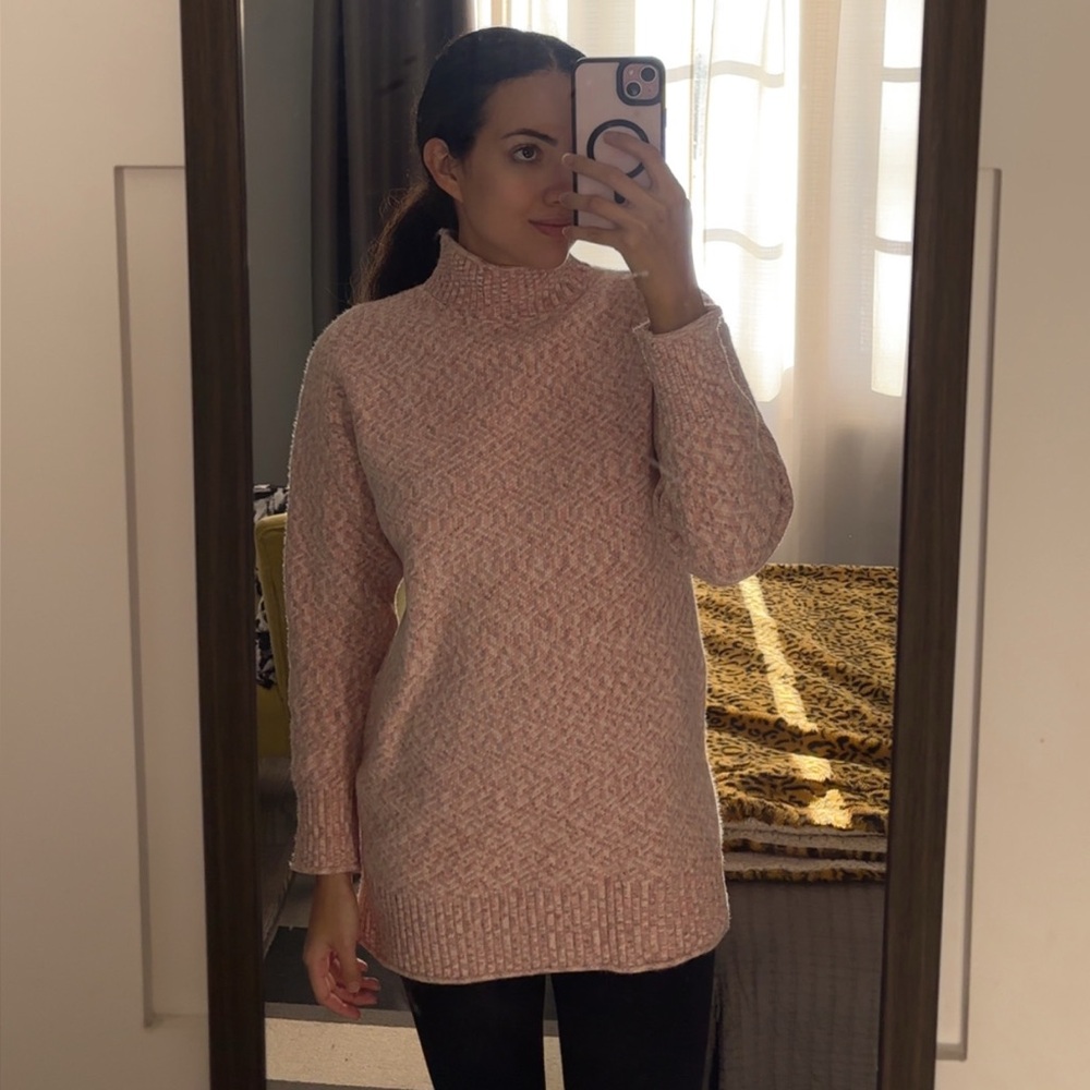 Tunic Sweater🩷🎀 - Picture 4 of 5